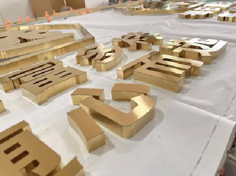 仁怀拉丝不锈钢字的特点。